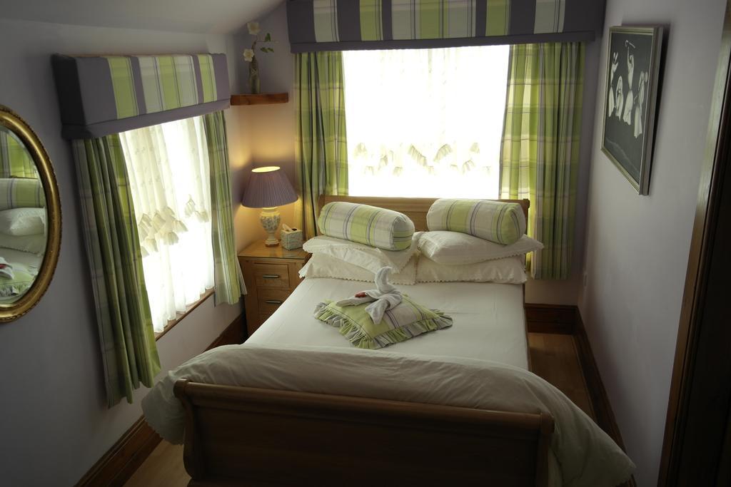Little Red Rooster Rest Hotel Tenby Bilik gambar