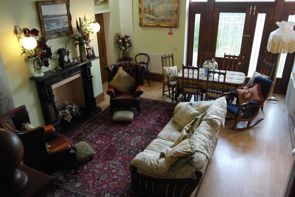 Little Red Rooster Rest Hotel Tenby Luaran gambar