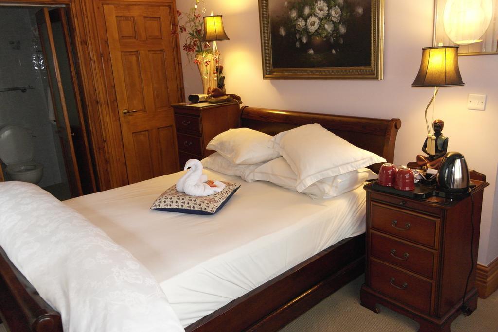 Little Red Rooster Rest Hotel Tenby Bilik gambar