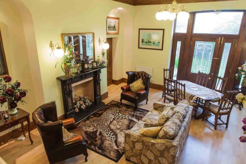 Little Red Rooster Rest Hotel Tenby Luaran gambar